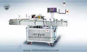 礦泉水貼標(biāo)機(jī)