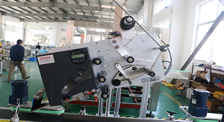 貼標(biāo)機(jī)使用過程中精度差的原因