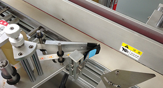 我們?yōu)槭裁匆褂脗?cè)面貼標(biāo)機(jī)和其他的一系列貼標(biāo)機(jī)設(shè)備來給產(chǎn)品貼標(biāo)？