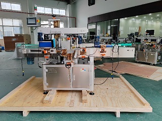 2025.6.23秘魯雙面不干膠貼標機1臺+轉(zhuǎn)盤3臺
