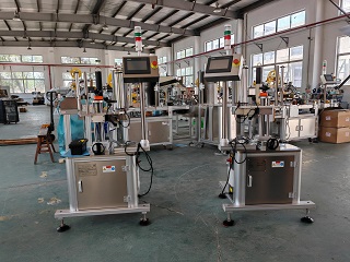 2025.9.22溫州簡易側(cè)面貼標機2臺